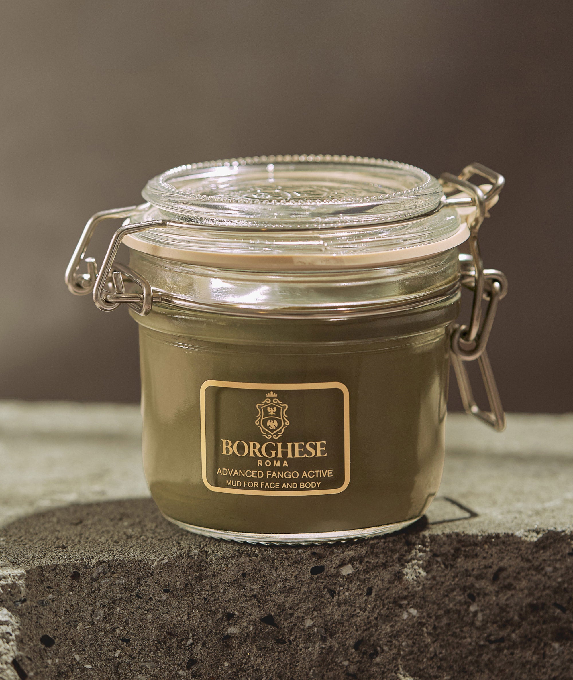 Lifestyle image of our Advanced Fango Active Mud for Face and Body